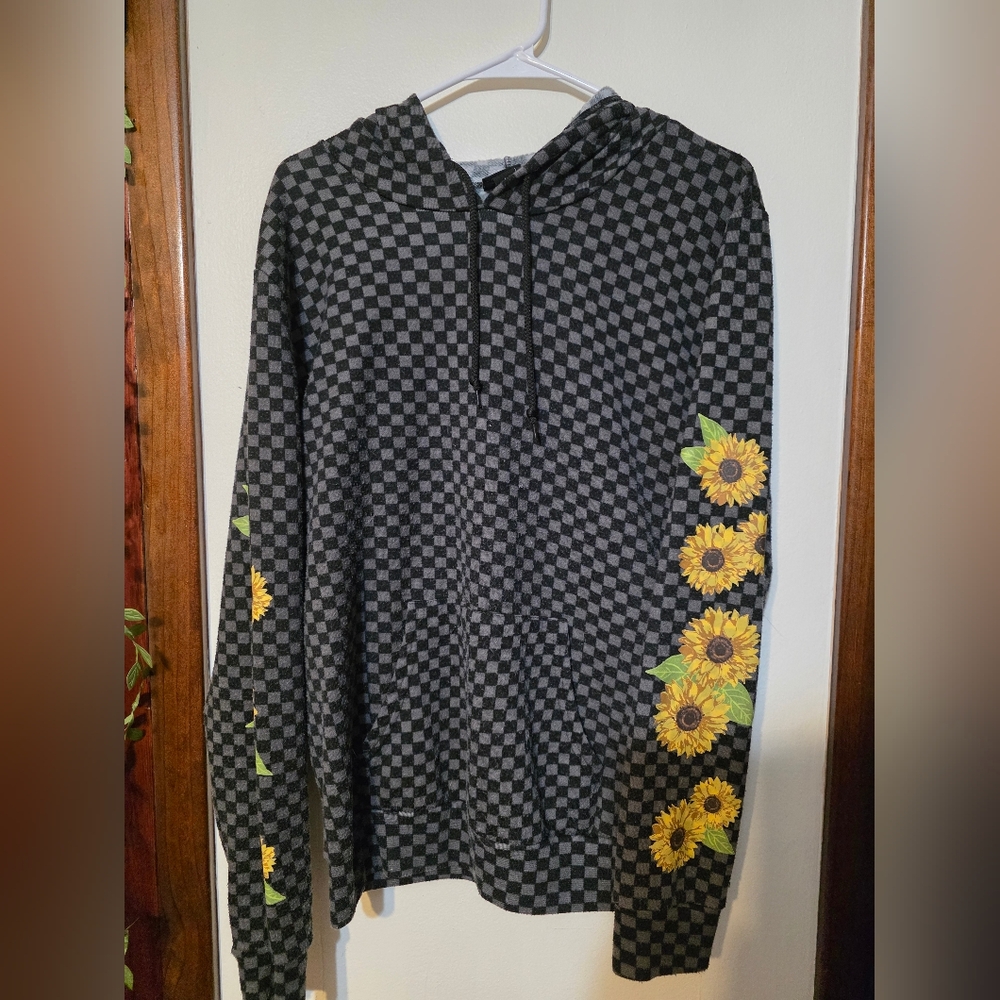 Rue21 Black and Gray Checkered Hoodie